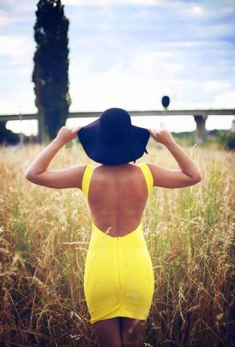 Rocsanna star beautiful img