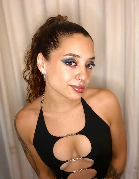 deliriousbaby adult actress pic