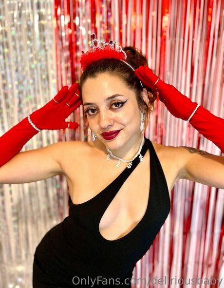 deliriousbaby pornstar adult pic