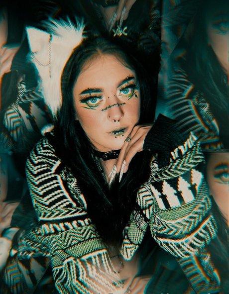 demonsfree nice actress photos