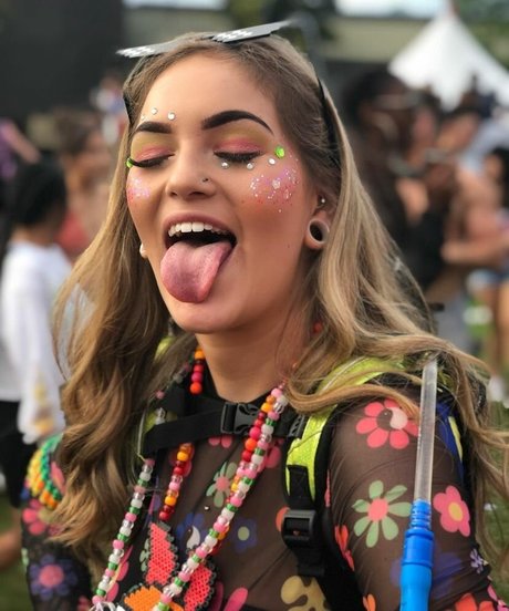 Chloe Moniz pornstar free images