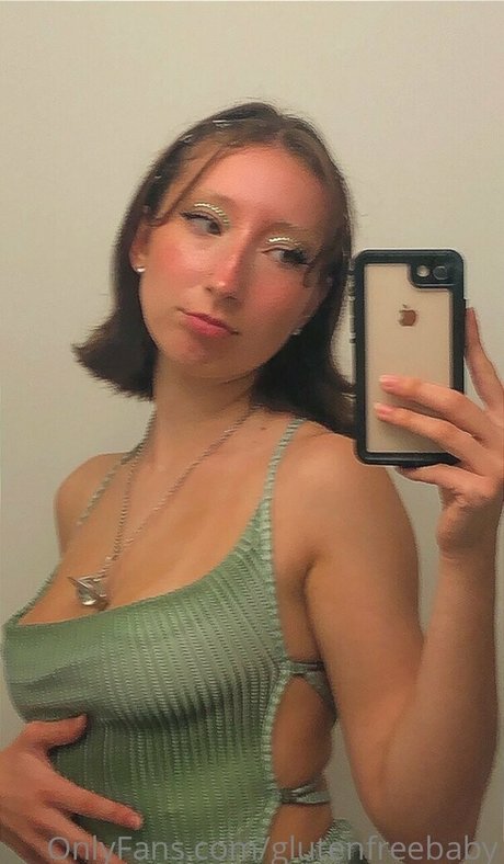 glutenfreebaby pretty actress picture