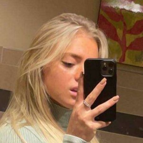 Melanie Doulik sexy star pic