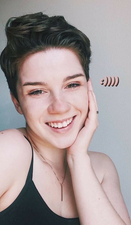 Morgan Eckroth top star picture