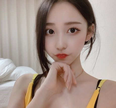 rofvmtm xxx star pics