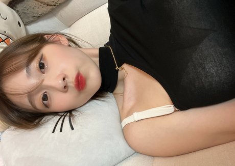 rofvmtm porn star pic