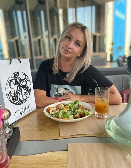 anna bellla pornographic model pic