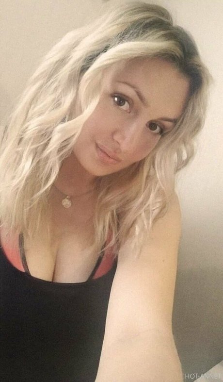 anna bellla pornographic actress picture