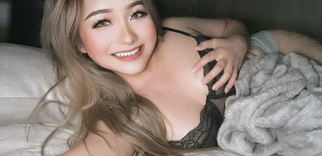 Onlymickyy art model archive