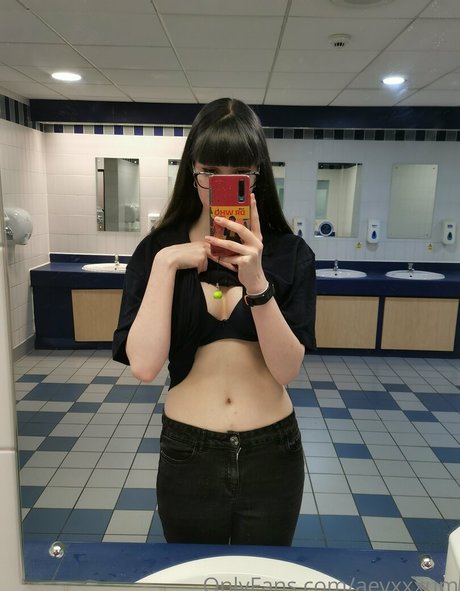 aevxxxum pretty actress image