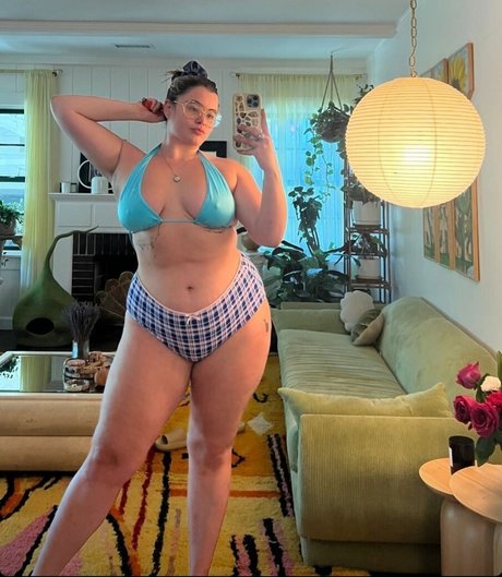 Barbie Ferreira nudes model archive