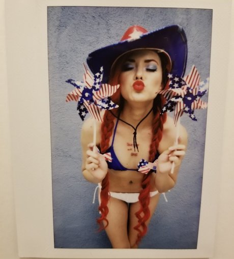 Joanie Brosas pretty actress img