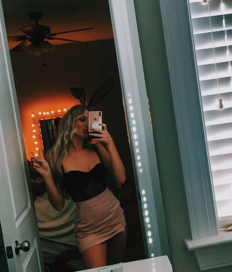 Sarah Kate Stricker nude pornstar image