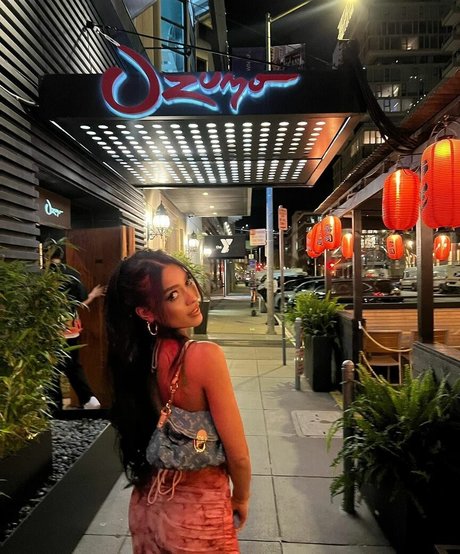 Italia Bradley model pornographic pictures