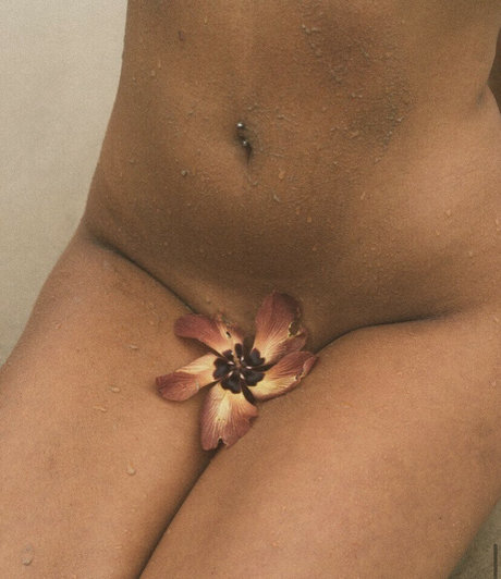 voodoopussaay model pretty archive