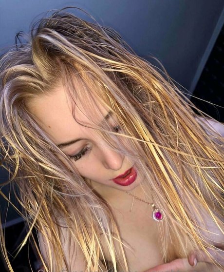 irene naughty angel erotic model img