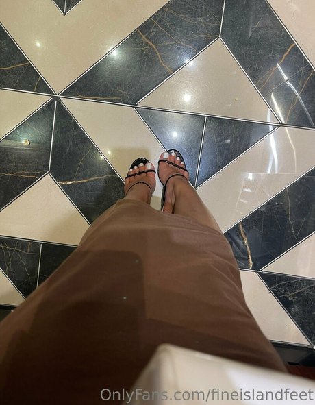 fineislandfeet top model pics