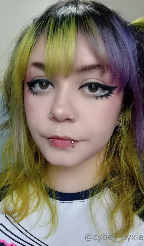 cyber nyxie free pornstar picture