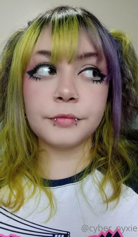 cyber nyxie perfect actress picture