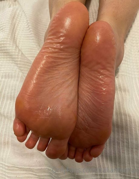 italianfeetluv nice actress pics