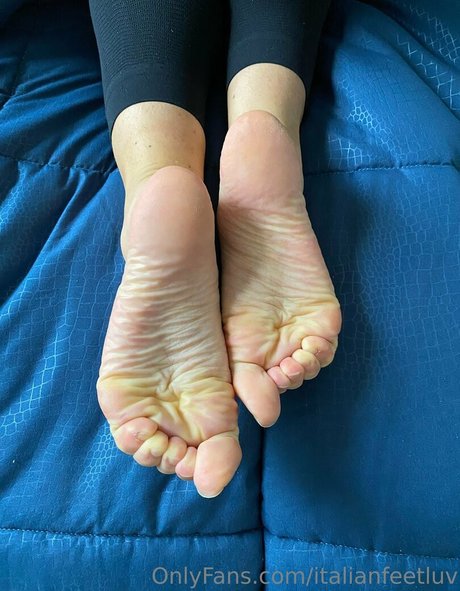 italianfeetluv top actress pictures