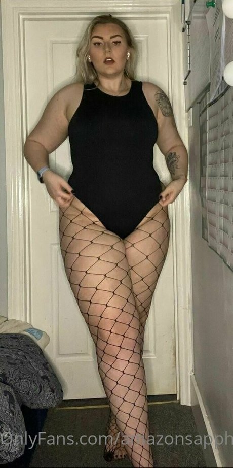 amazonsapphirestone exclusive model picture