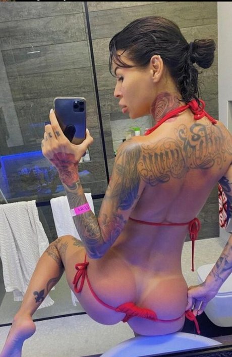 busty mom onlyfans adult pictures