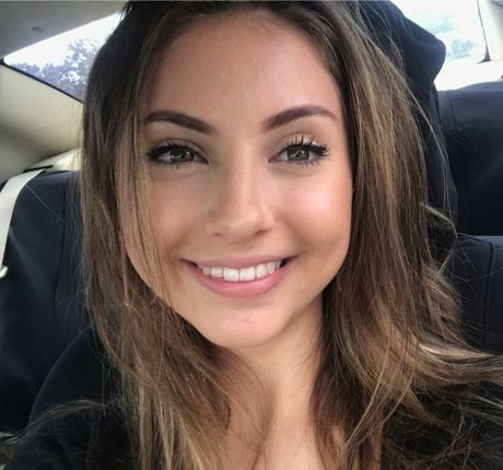 Kaelyn Myers pornstar hd photos