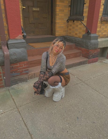 hollyliangg pretty model gallery