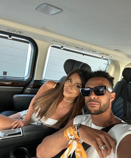 Sarah Sunita hot model photos