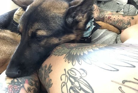 Chloie Jonsson hot star photo