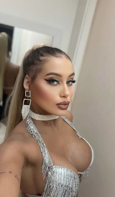 Ca Foshecato pornstar adult picture