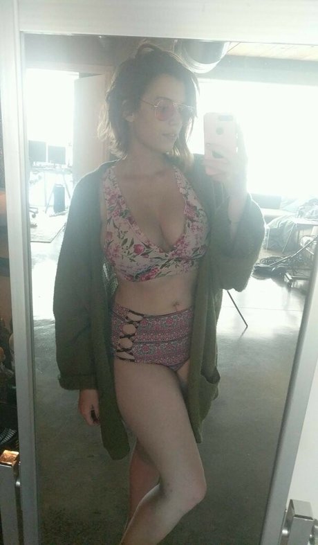 RipMika naked actress pictures