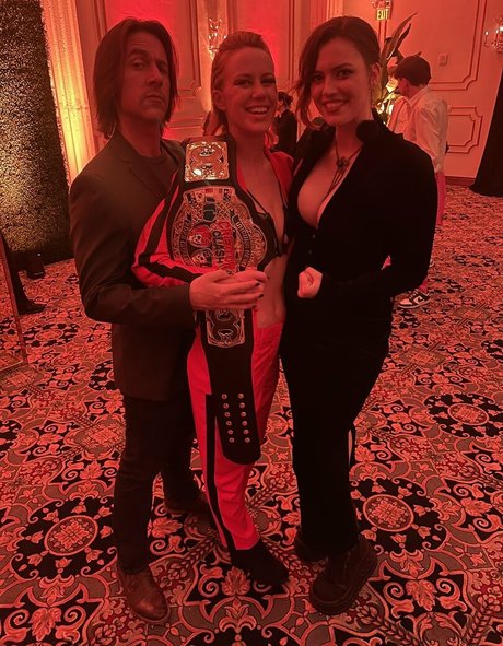 RipMika art model archive