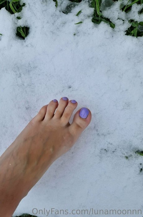 lunamoonnn nude actress img