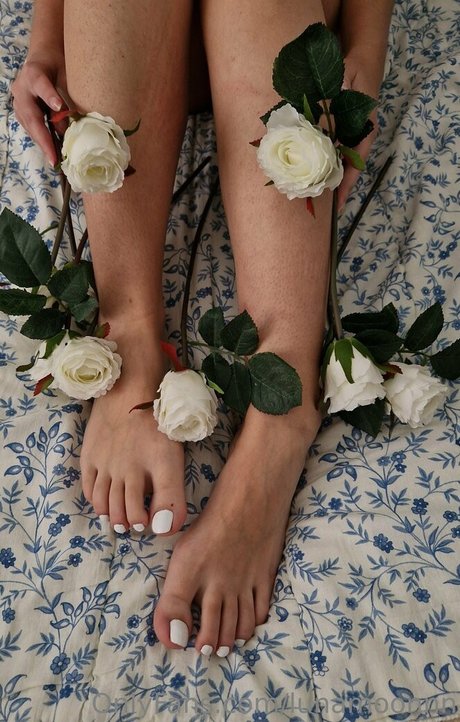 lunamoonnn hot star pictures