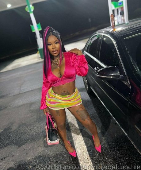 sukigoodcoochie star adult pic