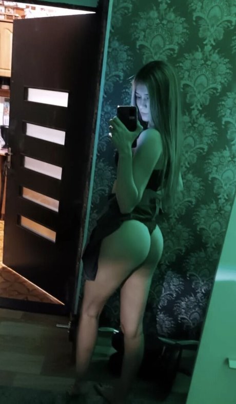 Sexy queen 69 exclusive actress images