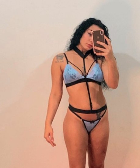 Ziana Rodrigues perfect model photo