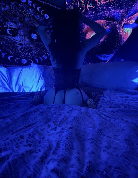 AnnabelleKss model adult gallery