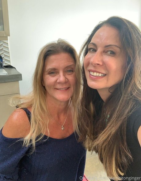 blameitonginger star art img