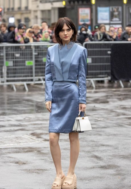 Emilia Jones star pretty img