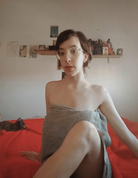 anahi25 model hot photos