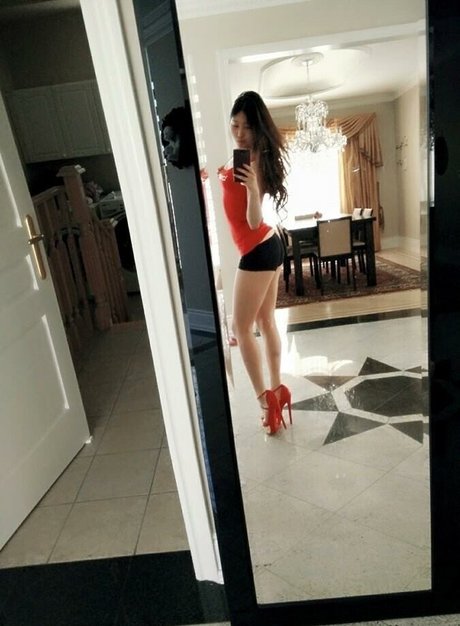 Vivika Babe erotic star picture