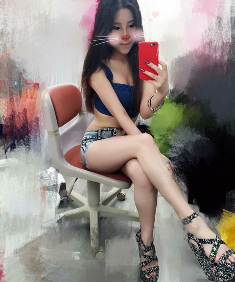 Vivika Babe actress images