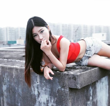 Vivika Babe pretty pornstar photos