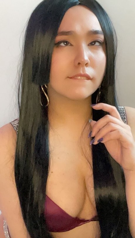 yandericia model pretty pic