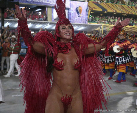 Paola Oliveira erotic star image