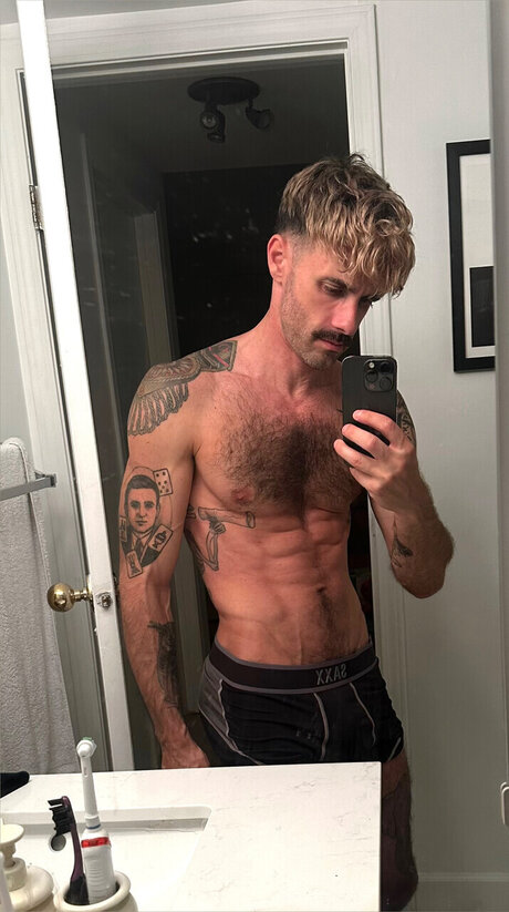 Oscar Adriano exclusive actress image