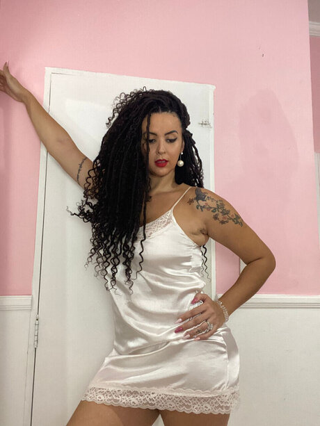 SimoneLimafree art actress pic